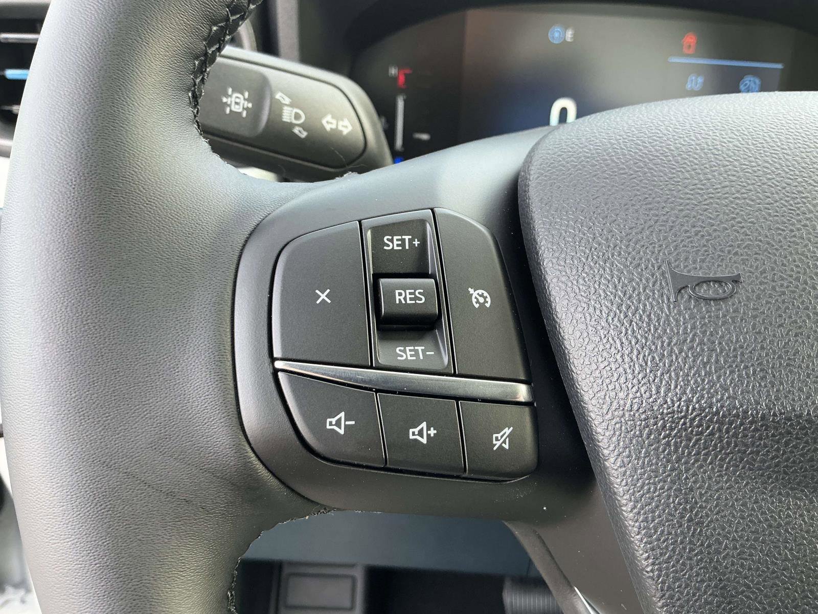 New 2025 Ford Maverick XLT w/ XLT Luxury Package image 16