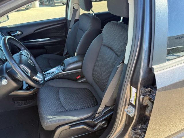 Used 2018 Dodge Journey SE w/ Connectivity Group FWD image 28