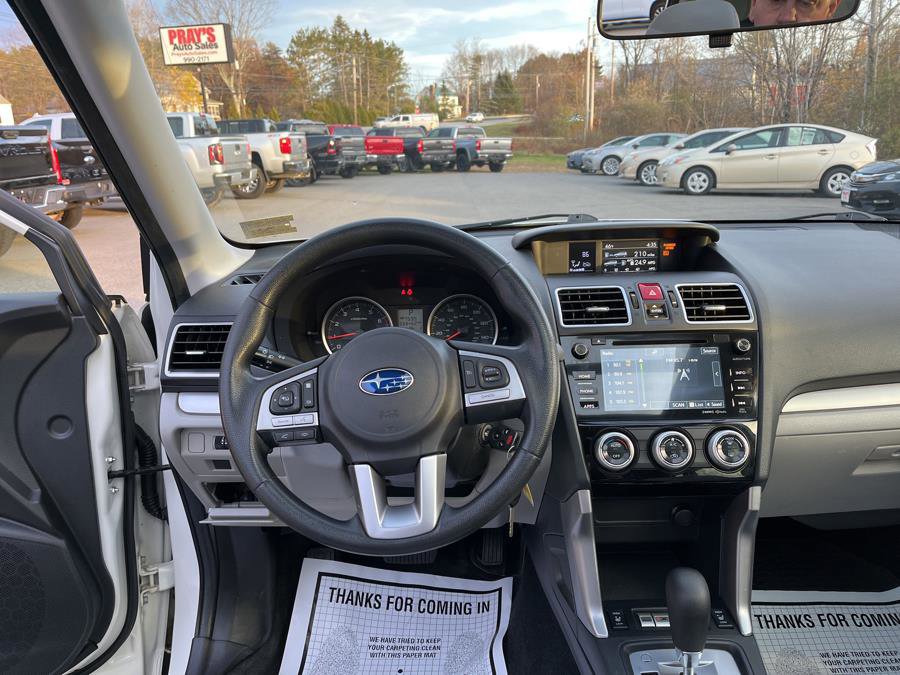 Used 2018 Subaru Forester 2.5i Premium w/ All-Weather Package AWD/4WD image 9