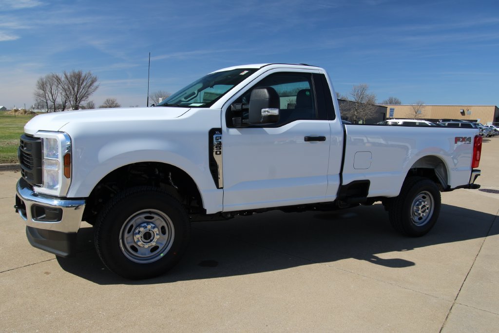 New 2026 Ford F350 XL w/ FX4 Off-Road Package AWD/4WD image 15