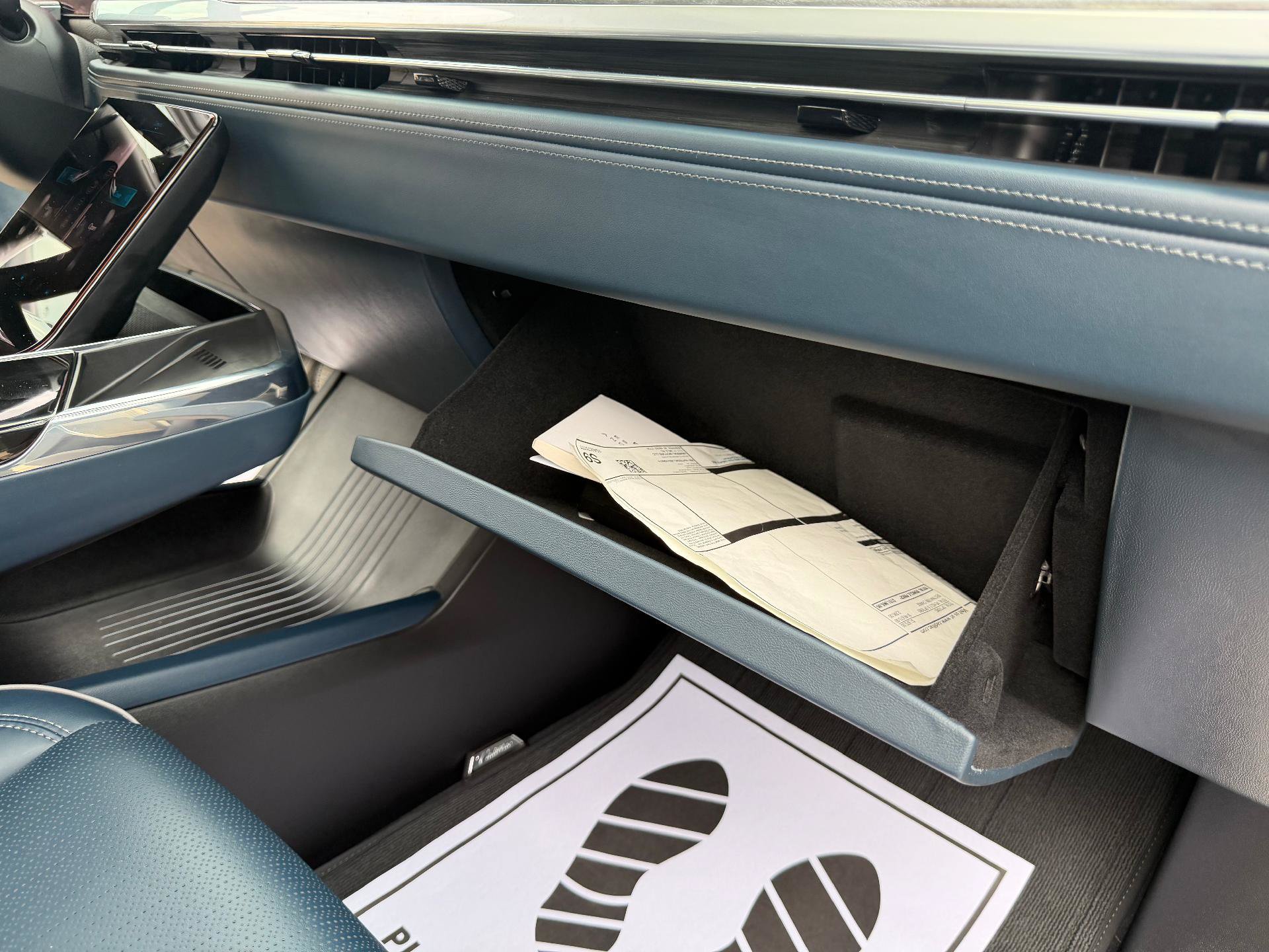 Certified 2025 Cadillac Escalade IQ Luxury 2 w/ LPO, Premium Carpet Package AWD/4WD image 44