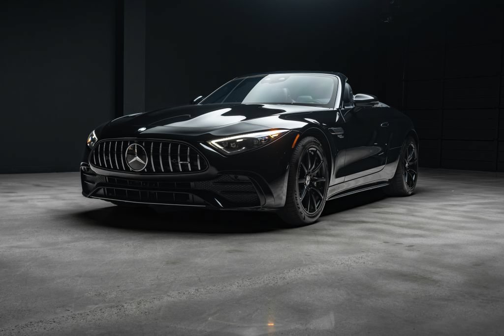 Used 2023 Mercedes-Benz SL 43 AMG image 3
