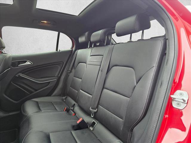 Used 2016 Mercedes-Benz GLA 250 image 16