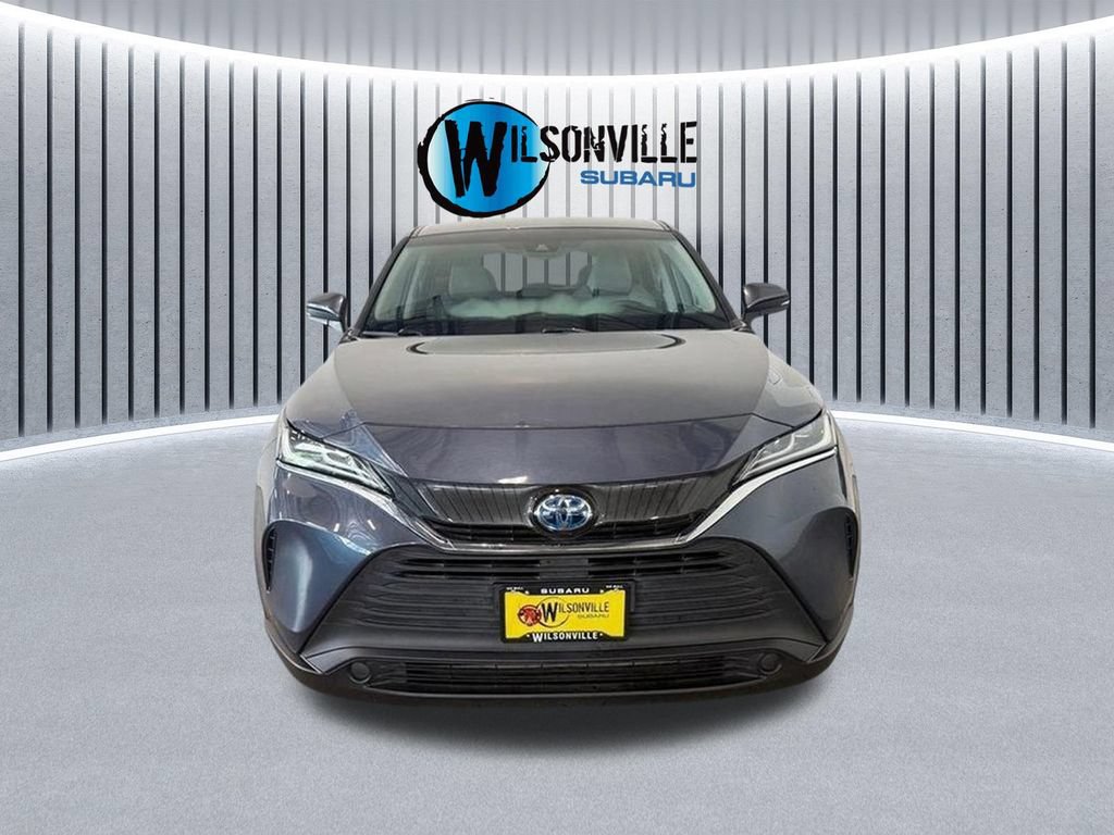 Used 2023 Toyota Venza LE AWD/4WD image 4