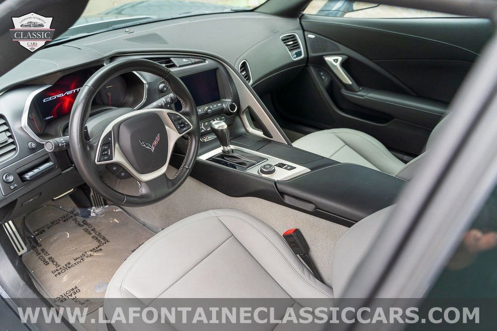 Used 2014 Chevrolet Corvette Base w/ Battery Protection Package image 11