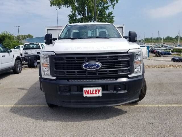 New 2026 Ford F550 2WD Regular Cab Super Duty w/ Snow Plow Prep Package image 10