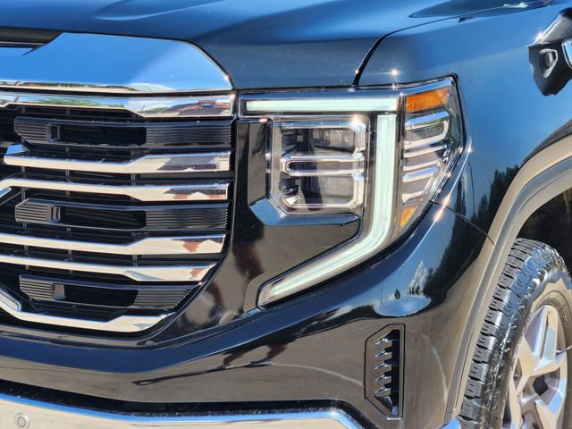 Used 2024 GMC Sierra 1500 SLT AWD/4WD image 9