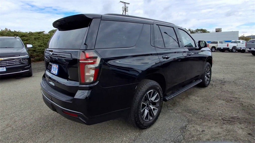 Certified 2024 Chevrolet Tahoe Z71 w/ Luxury Package image 8