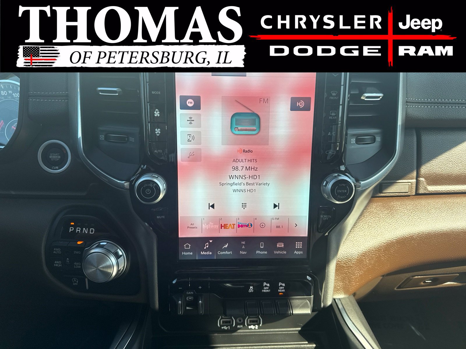 Used 2025 RAM 1500 Laramie AWD/4WD image 18