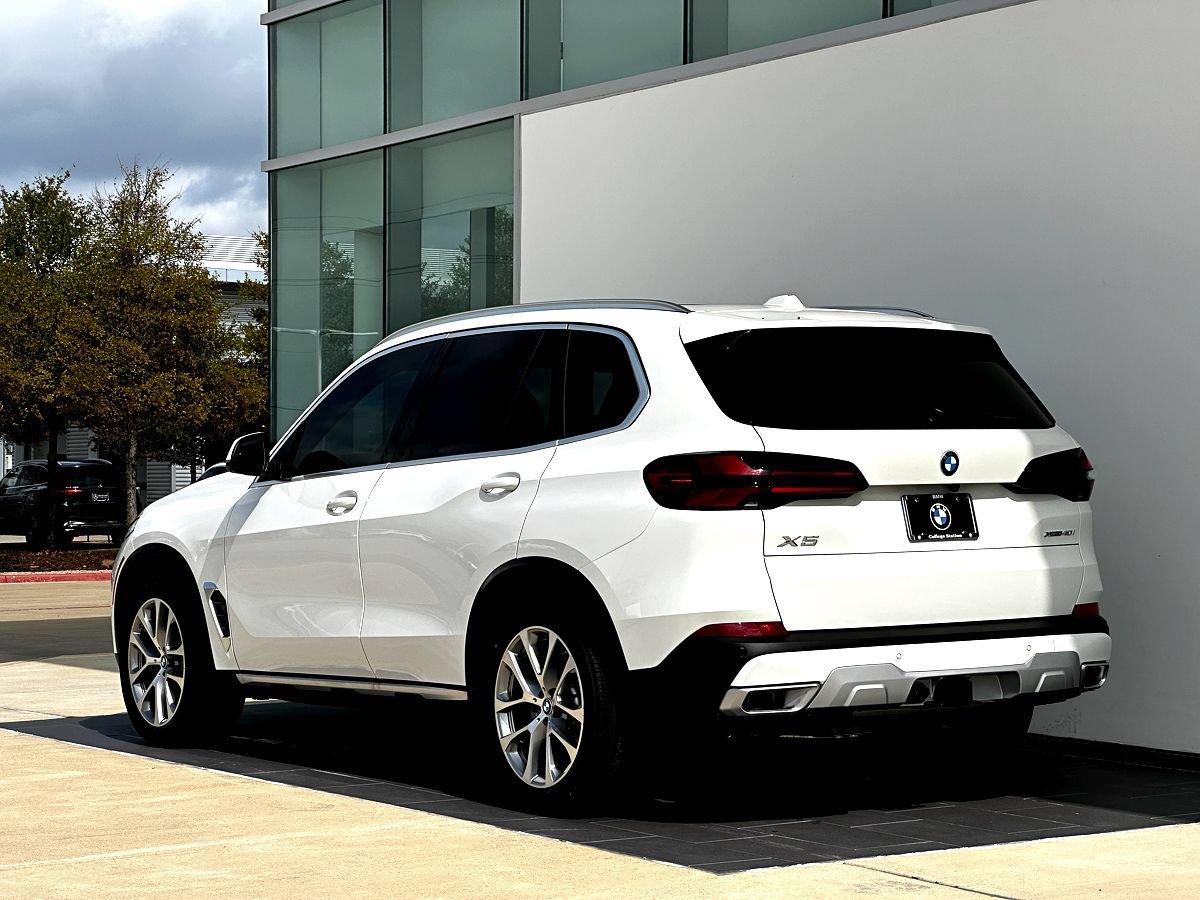 New 2026 BMW X5 xDrive40i AWD/4WD image 7