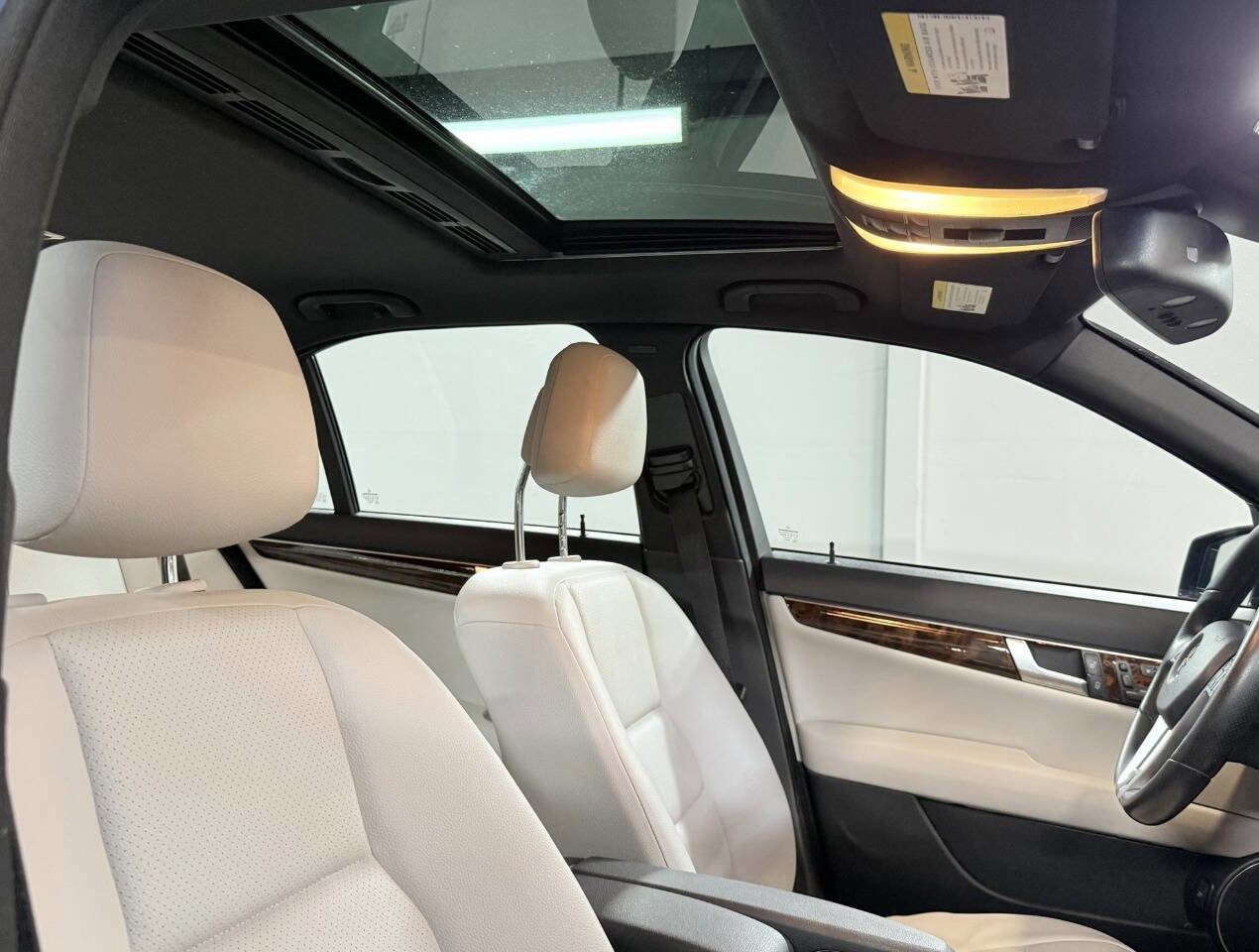 Used 2012 Mercedes-Benz C 250 Sedan image 7