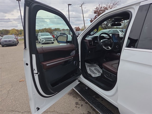 Certified 2022 Ford Expedition Max Limited image 18