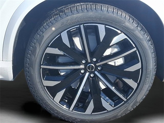New 2025 Volvo XC90 B6 Plus w/ Protection Package Premier image 7