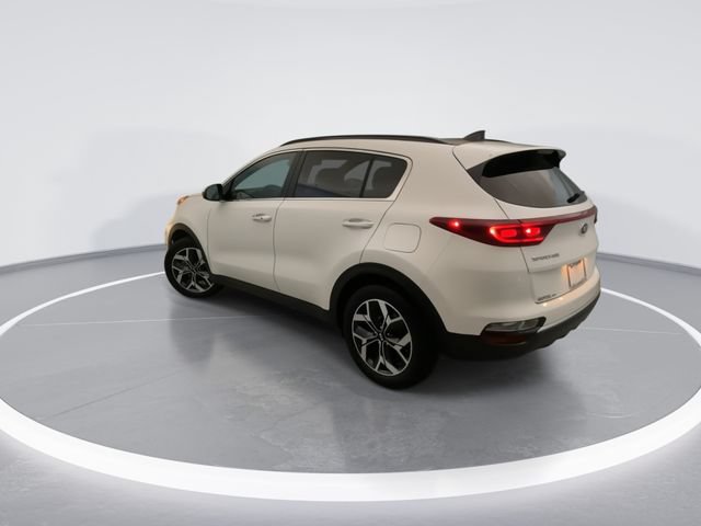 Used 2022 Kia Sportage EX FWD image 2
