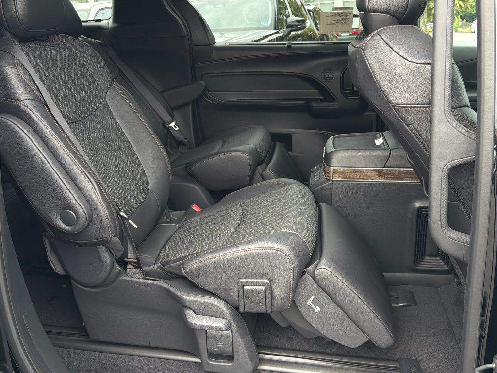 New 2026 Toyota Sienna Platinum AWD/4WD image 16