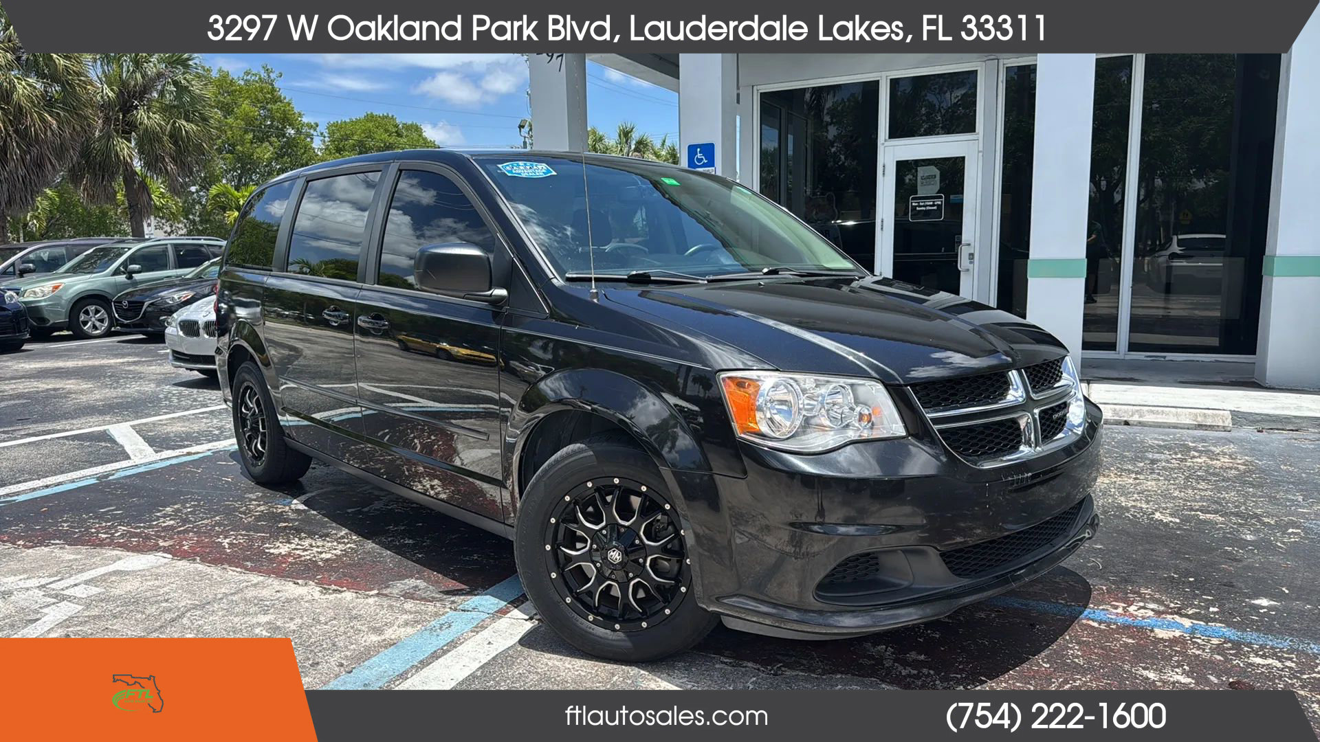 Used 2016 Dodge Grand Caravan SE w/ Quick Order Package 29E SE image 2