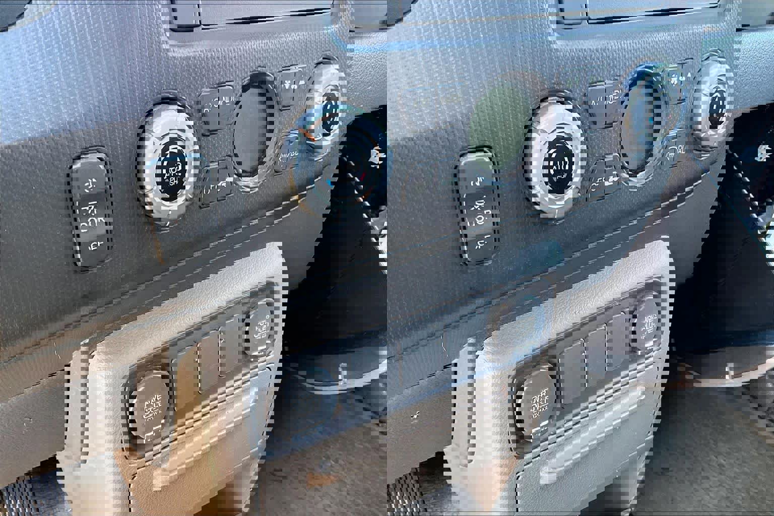 Used 2006 Honda Ridgeline RTS image 29