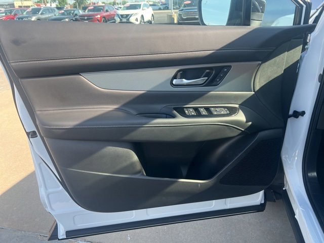 New 2025 Nissan Murano SL image 14