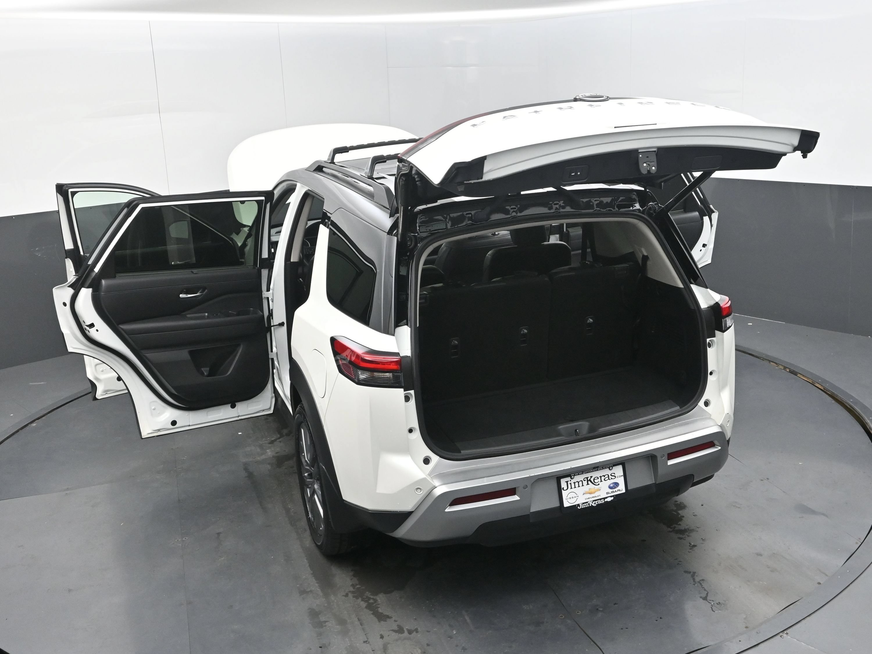Used 2024 Nissan Pathfinder SL w/ SL Premium Package FWD image 41