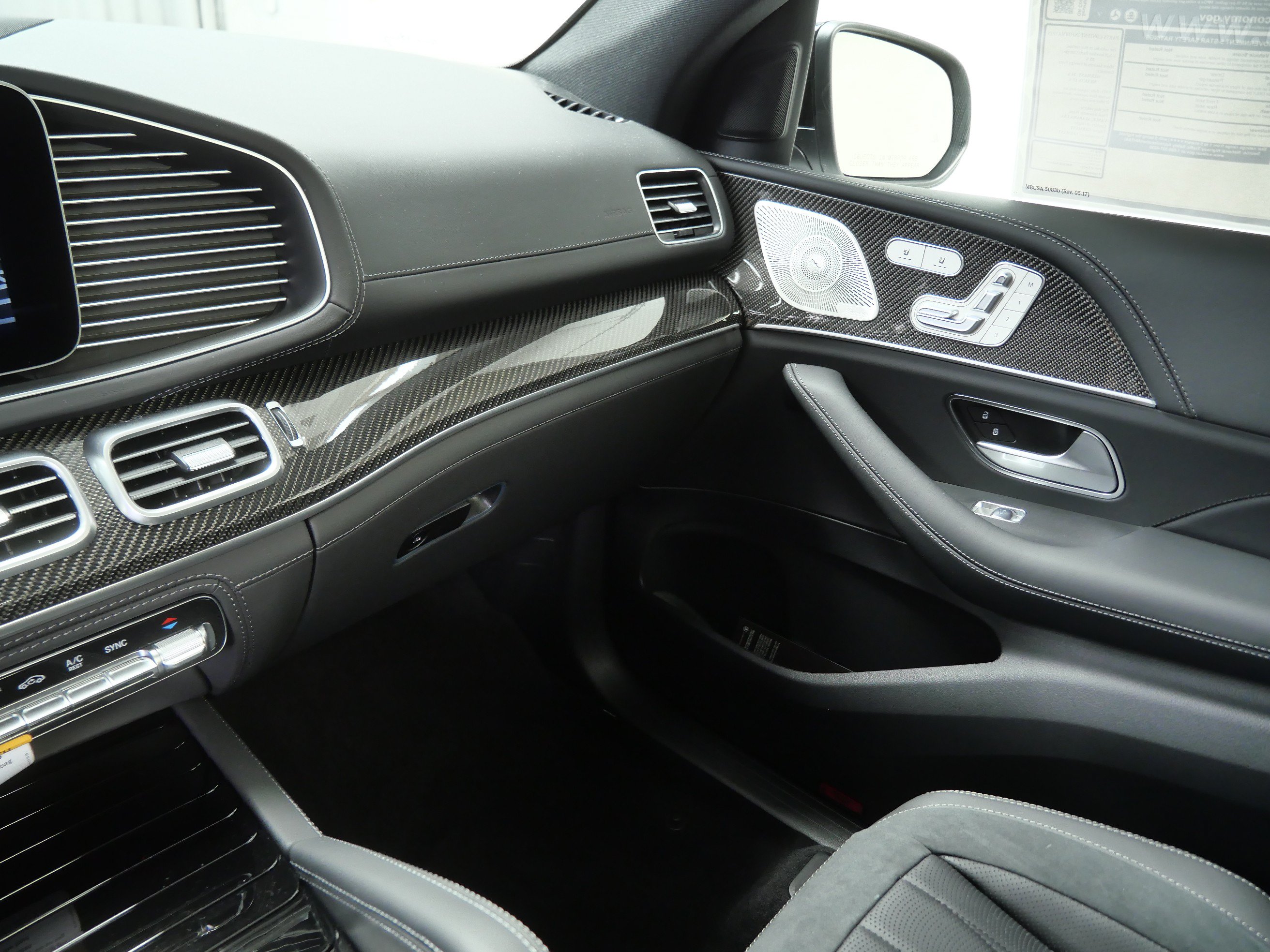 New 2026 Mercedes-Benz GLE 53 AMG 4MATIC Coupe image 11
