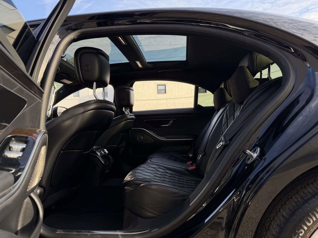 Used 2022 Mercedes-Benz S 500 4MATIC image 27