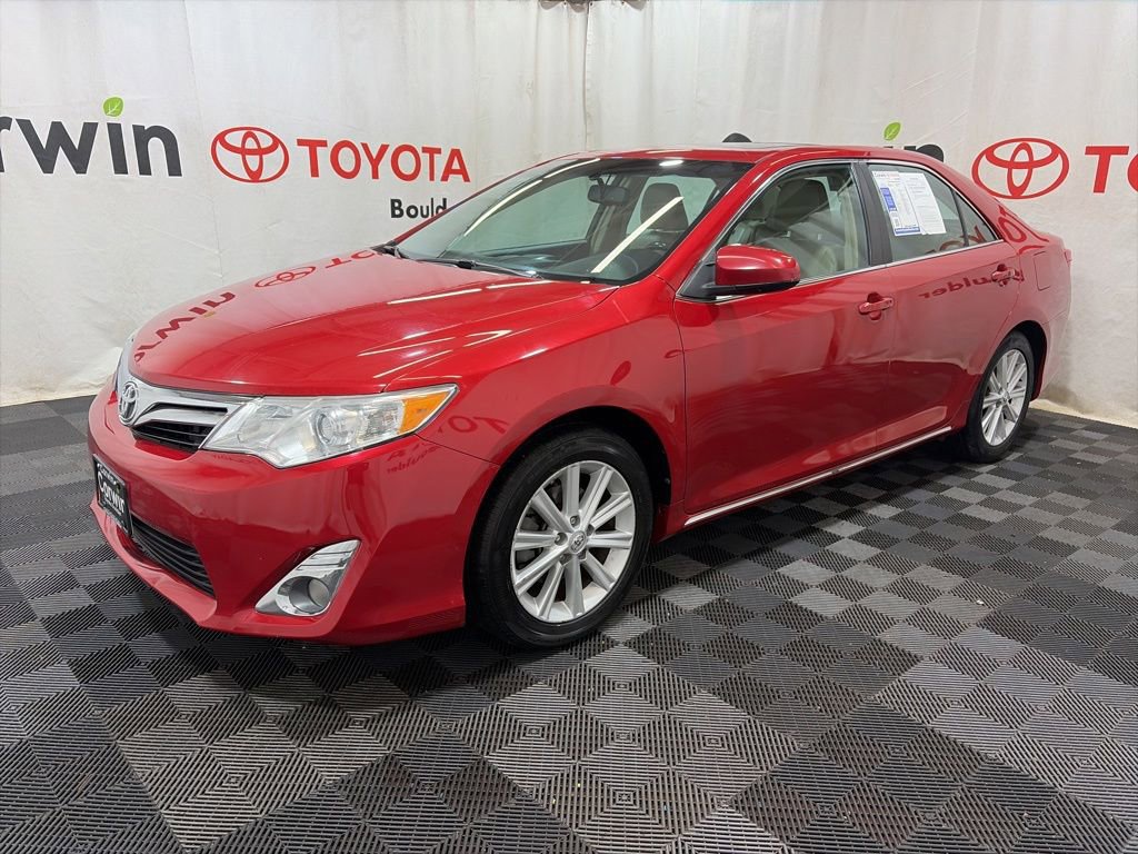Used 2014 Toyota Camry XLE w/ Leather Package FWD image 4