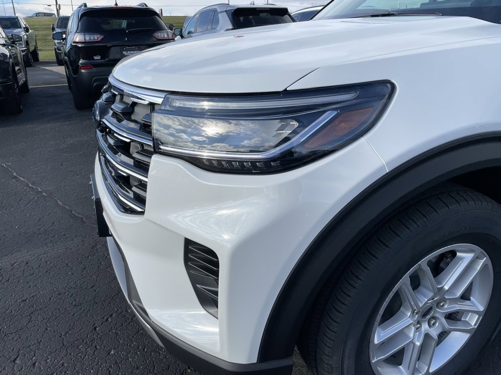 New 2026 Ford Explorer Active image 38