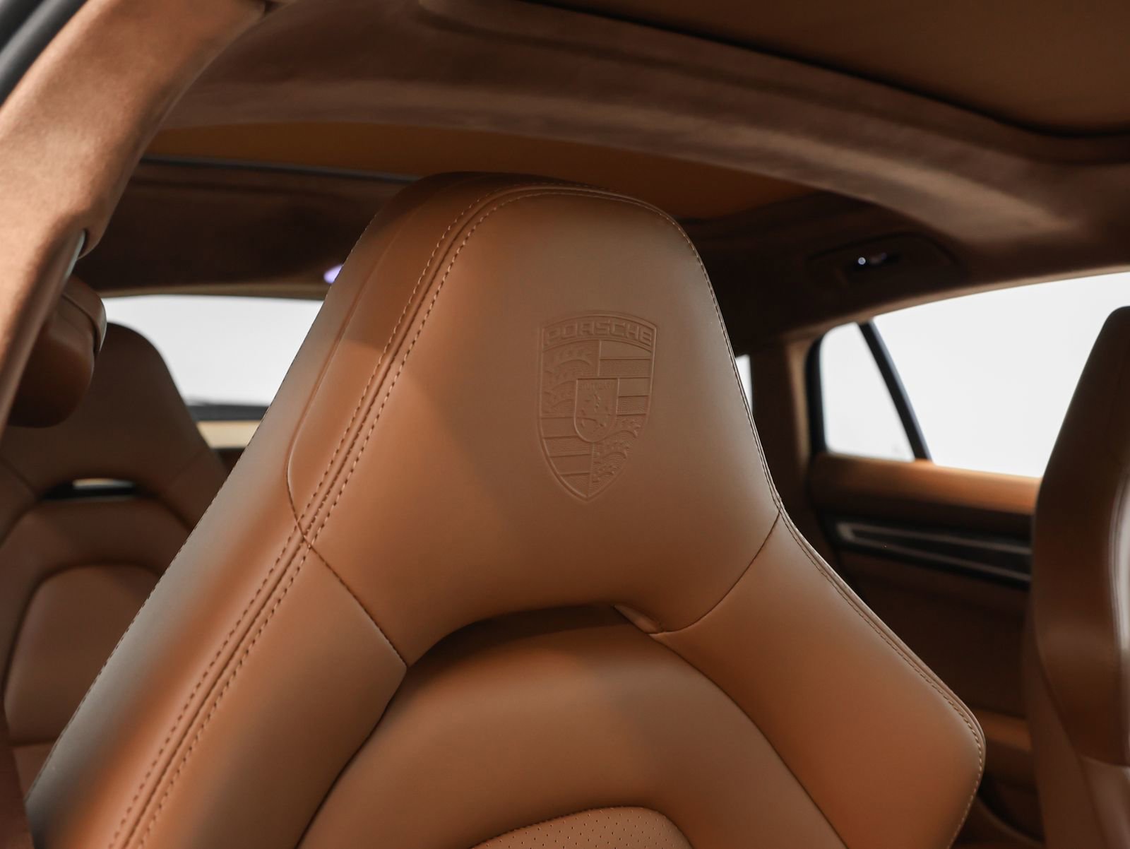 Used 2023 Porsche Panamera GTS image 29