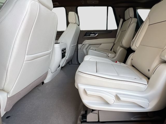 New 2026 GMC Yukon Denali w/ Sun & Power Step Package AWD/4WD image 17