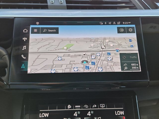 Certified 2024 Audi Q8 e-tron Premium Plus w/ Premium Plus Package AWD/4WD image 16