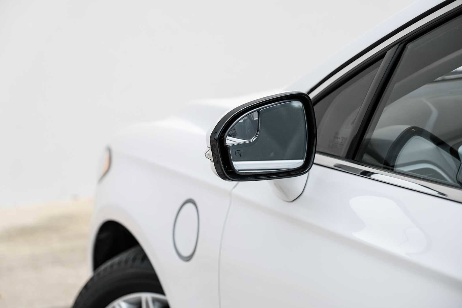 Used 2014 Ford Fusion Energi Titanium image 40