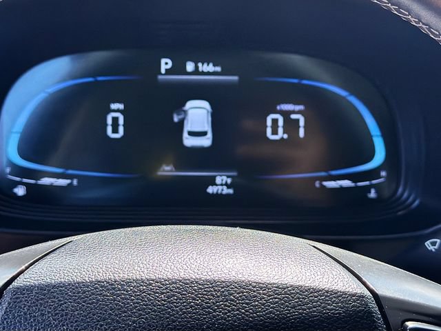 Certified 2024 Hyundai Venue SEL FWD image 12