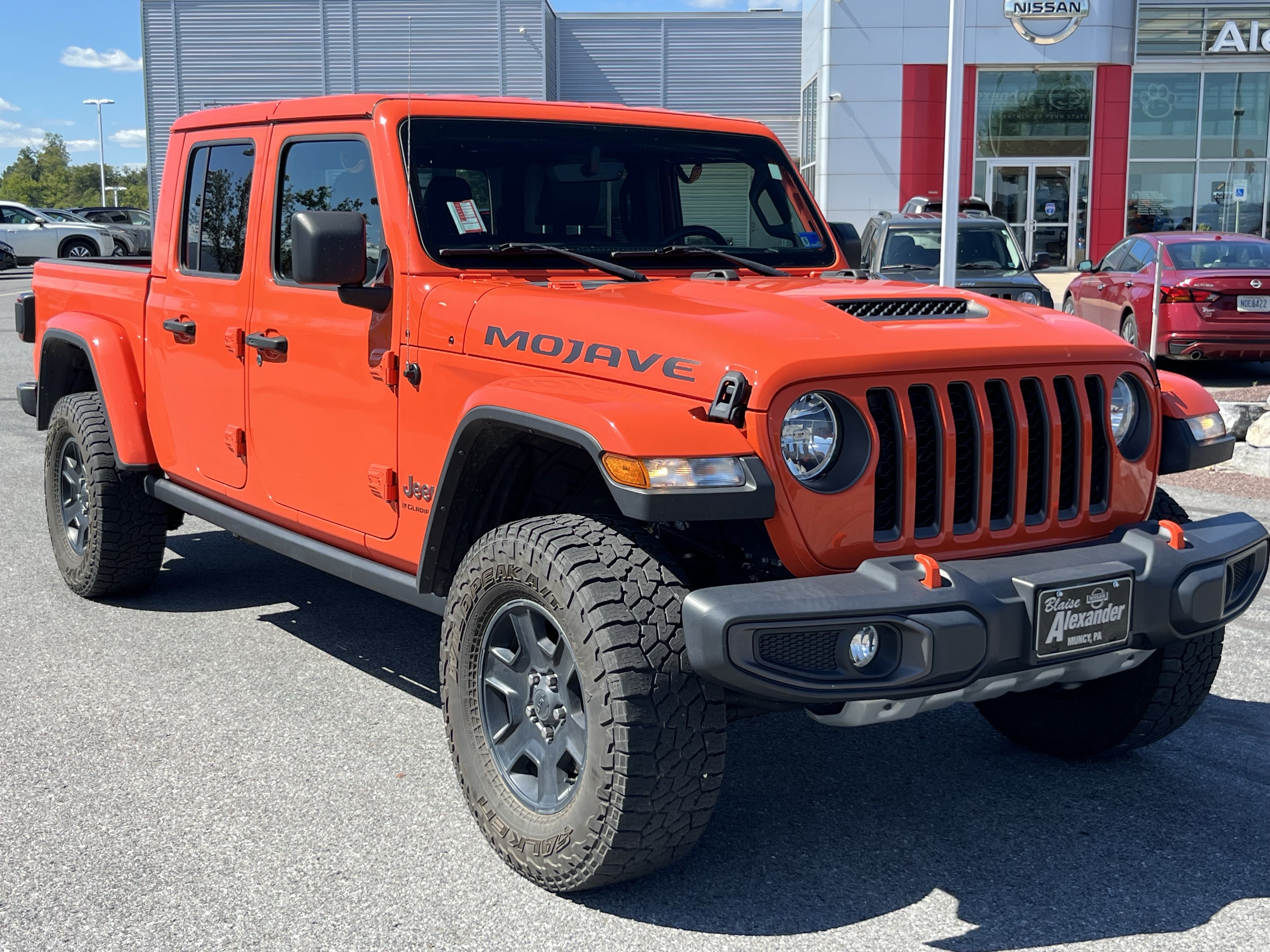 Used 2023 Jeep Gladiator Mojave w/ Cold Weather Group