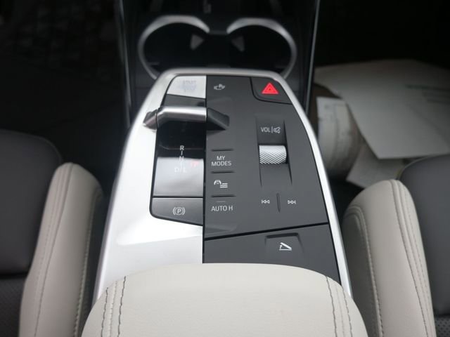 New 2026 BMW X1 xDrive28i w/ Technology Package image 3