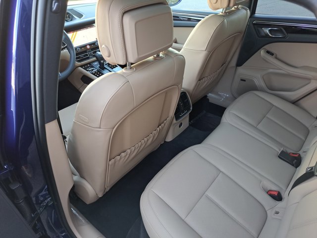 New 2026 Porsche Macan image 20