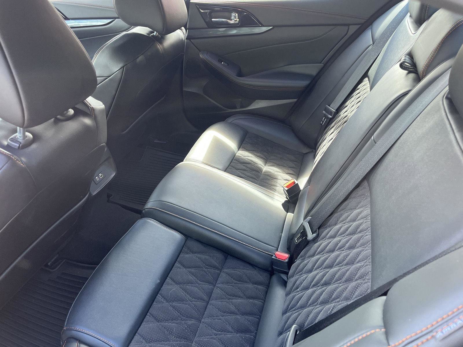 Used 2023 Nissan Maxima SR w/ Sport Mat Group FWD image 14