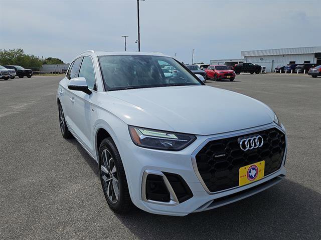 Used 2023 Audi Q5 2.0T Premium Plus w/ Premium Plus Package image 7