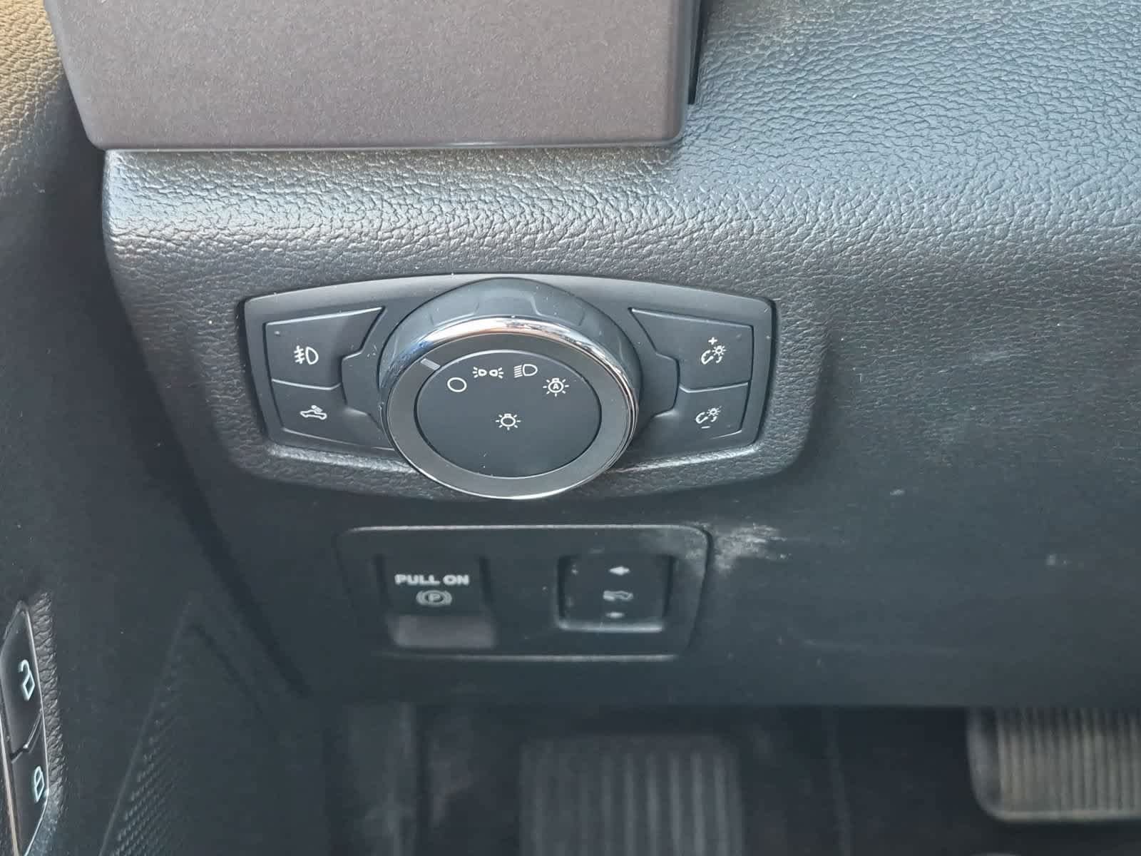 Used 2019 Ford F150 XLT w/ Equipment Group 302A Luxury AWD/4WD image 26