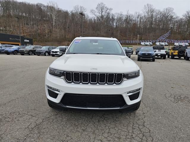 Used 2024 Jeep Grand Cherokee Limited AWD/4WD image 4