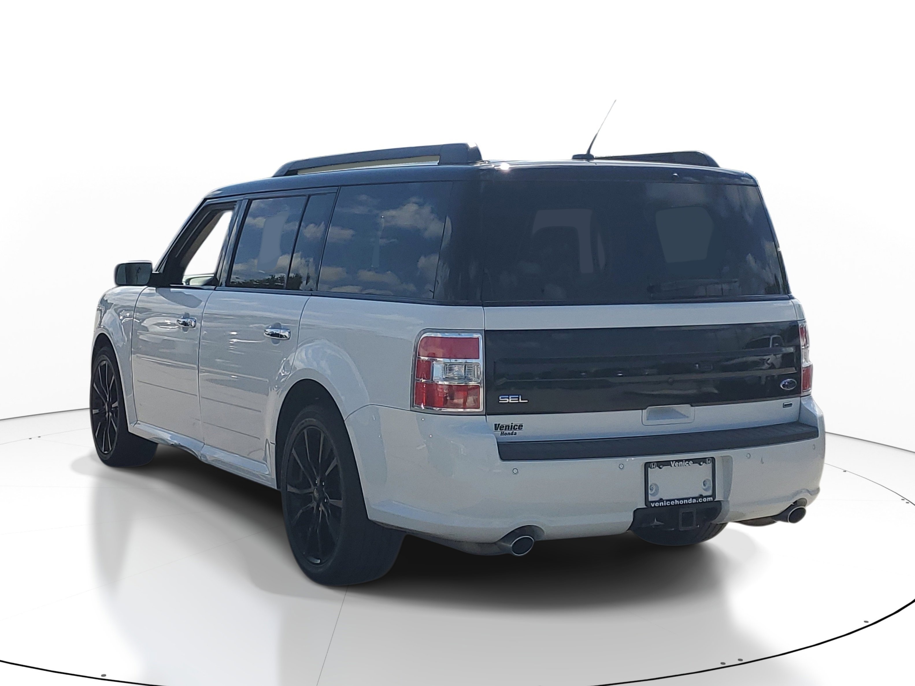 Used 2019 Ford Flex SEL w/ Equipment Group 202A AWD/4WD image 4