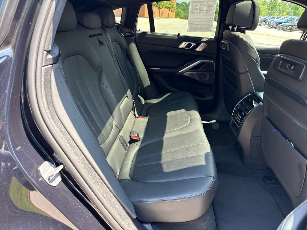 Used 2021 BMW X6 M50i w/ Executive Package AWD/4WD image 29