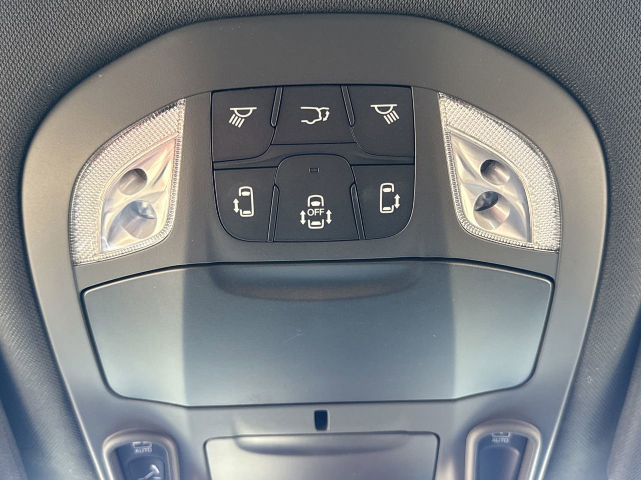 New 2025 Chrysler Pacifica Select image 10