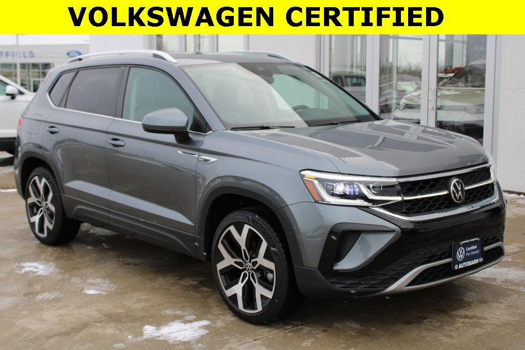 Certified 2022 Volkswagen Taos SEL image 1
