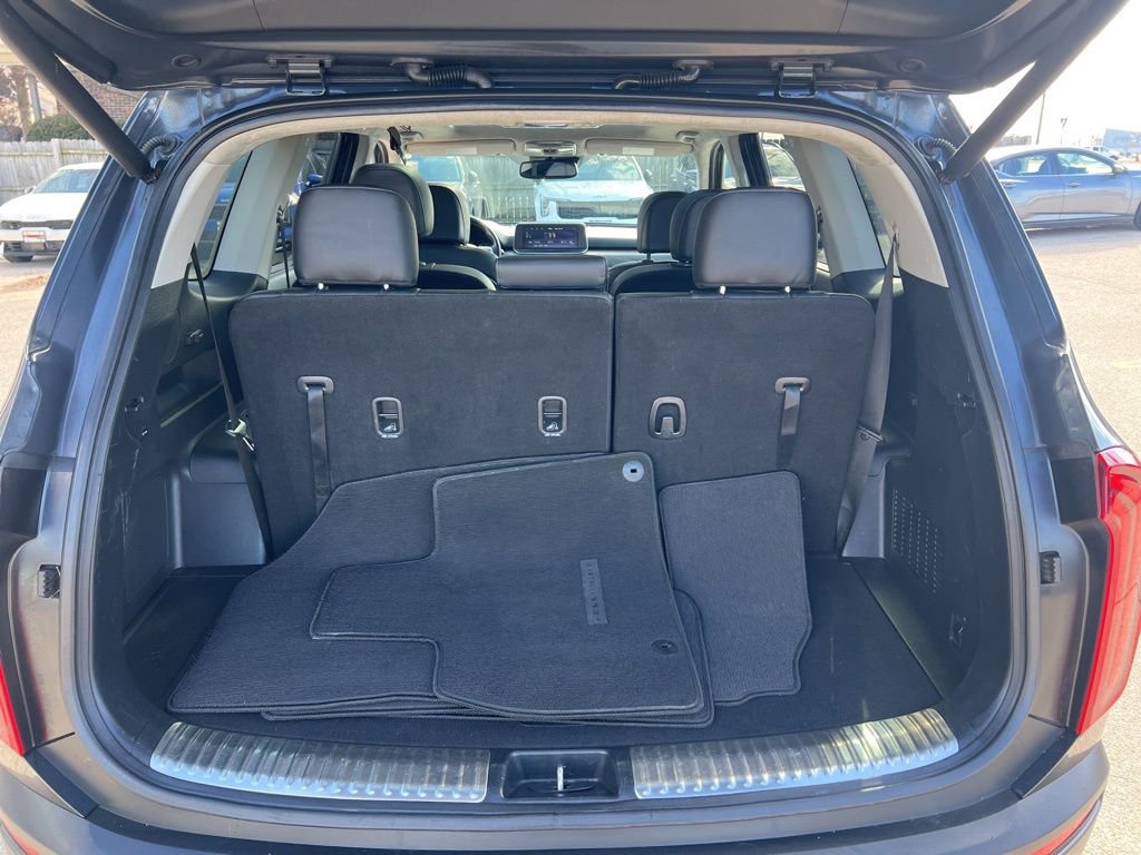 Certified 2022 Kia Telluride SX w/ SX Prestige Package image 13