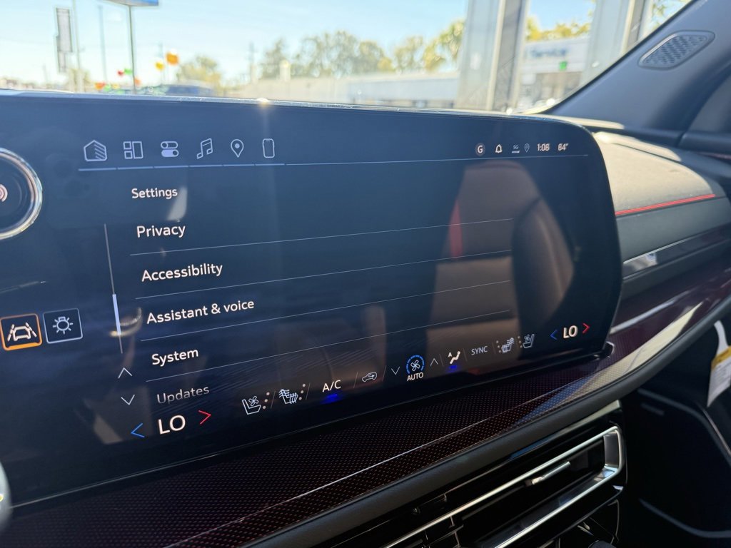 New 2026 Chevrolet Traverse RS w/ LPO, Floor Liner Package image 27