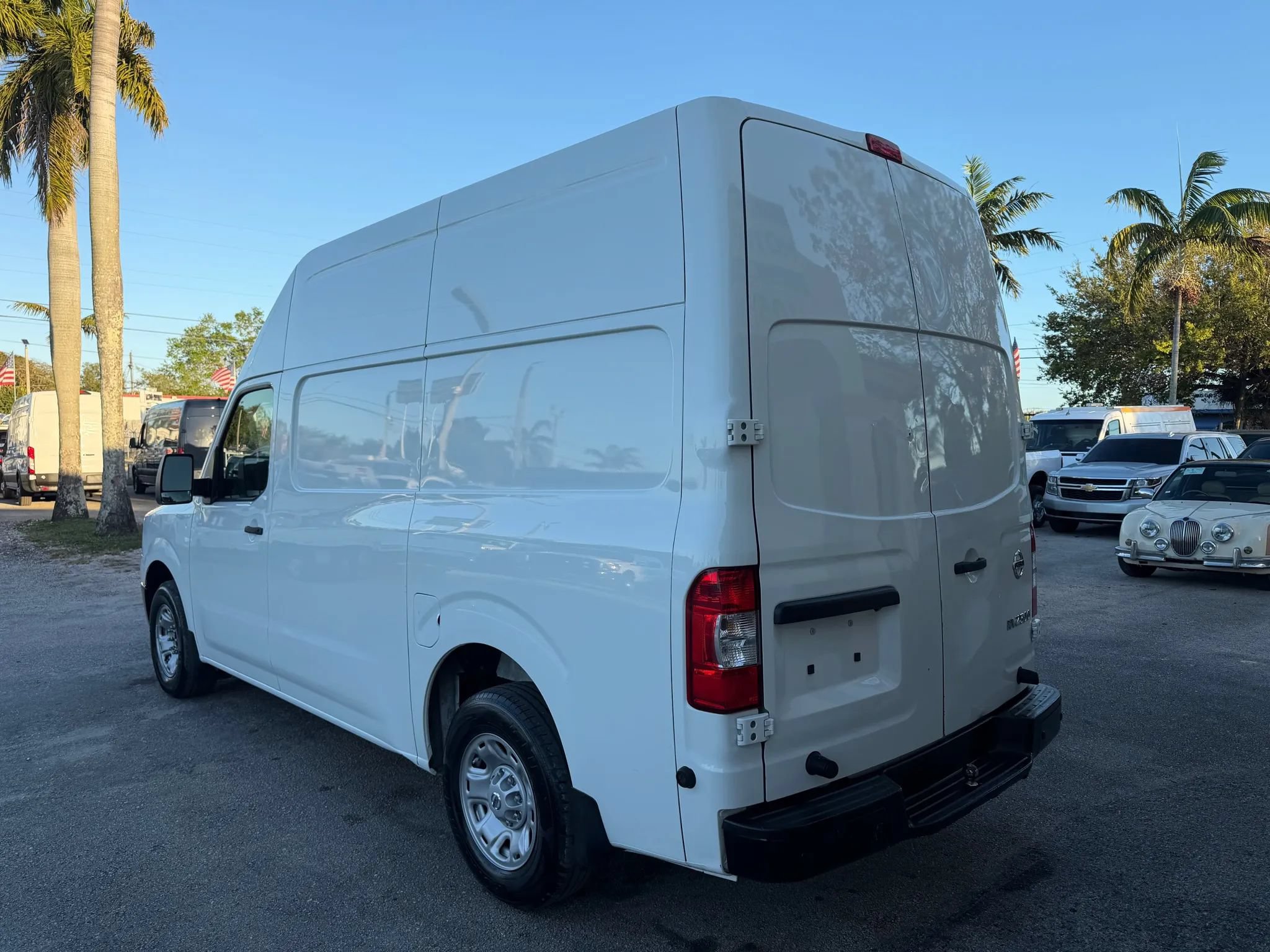 Used 2021 Nissan NV 2500 SV w/ Navigation Package RWD image 5