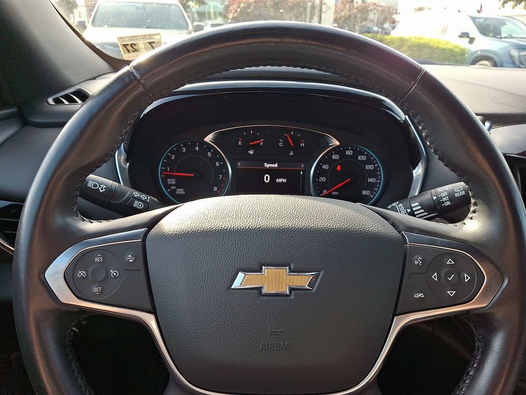 Certified 2022 Chevrolet Traverse LT FWD image 19