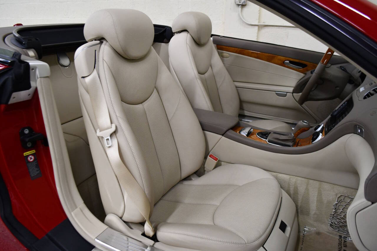 Used 2007 Mercedes-Benz SL 550 image 10