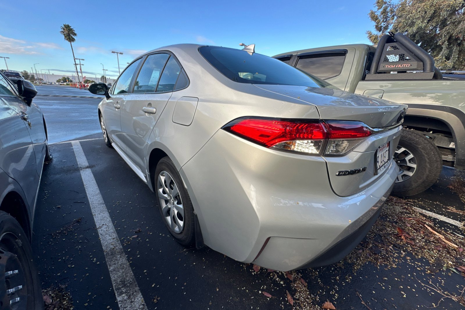 Certified 2023 Toyota Corolla LE image 3