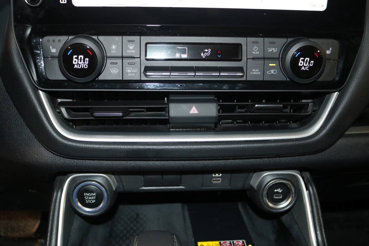 Used 2024 Toyota Grand Highlander AWD image 34